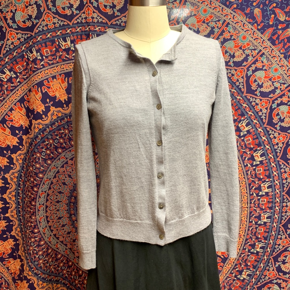 GAP medium, extra fine Merino wool cardigan Grey